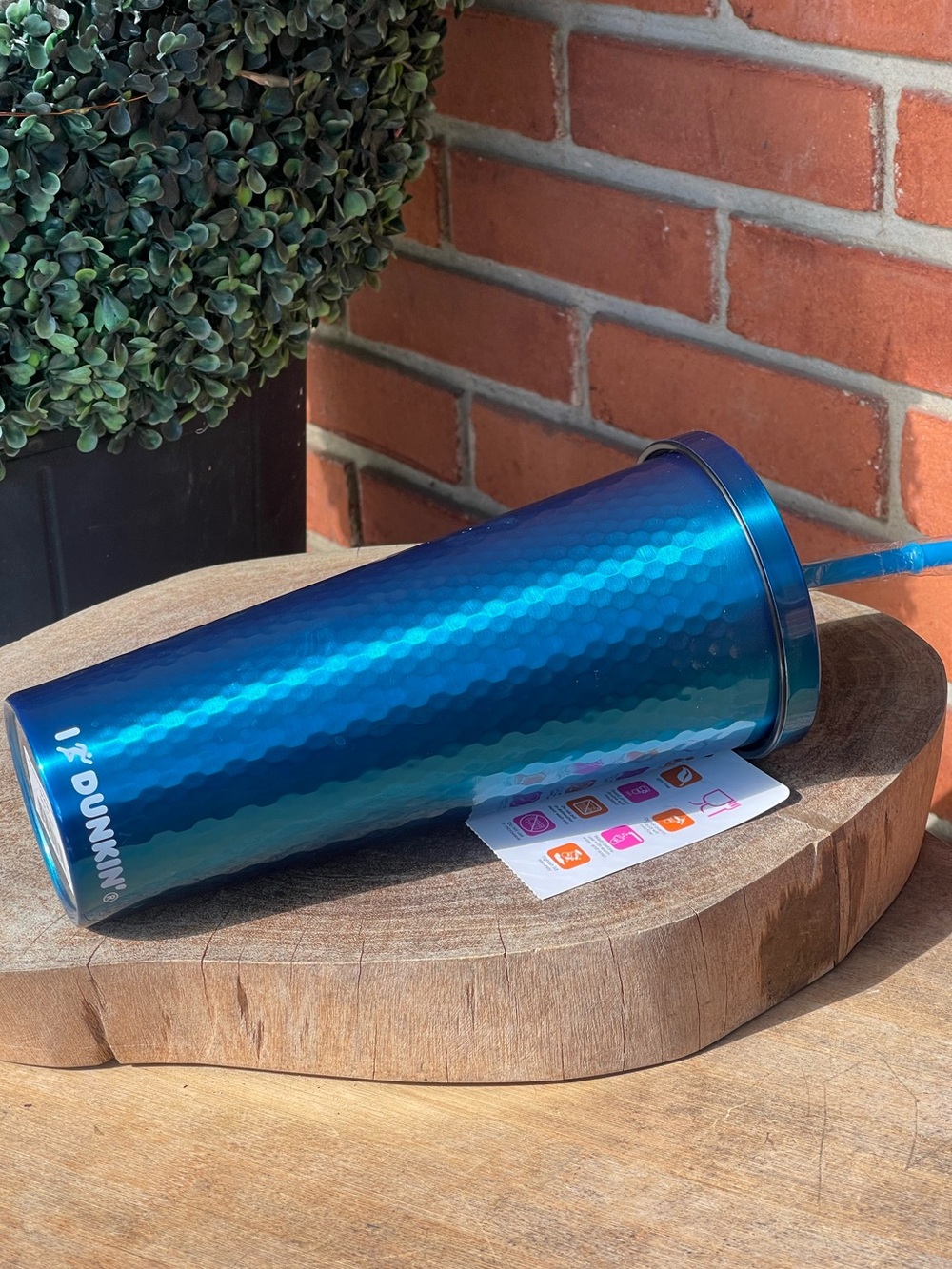 New DUNKIN Hammered Stainless Sipper (24oz.) 2021 Release Tumbler